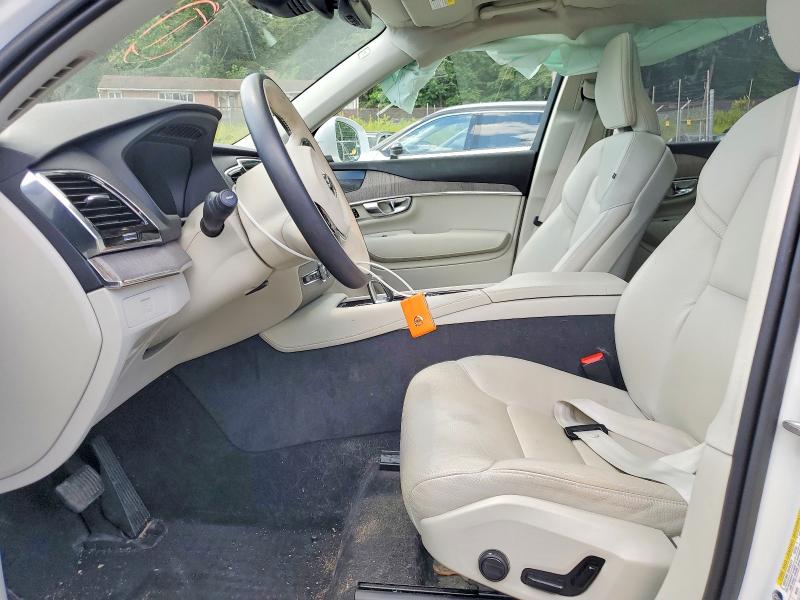 Photo 7 from auction – 2023 VOLVO XC90 with VIN YV4062PN2P1956237