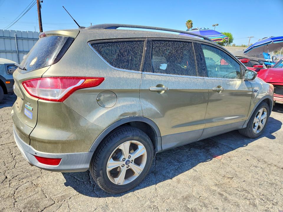 Photo 3 from auction – 2013 FORD ESCAPE with VIN 1FMCU0GX4DUA26003