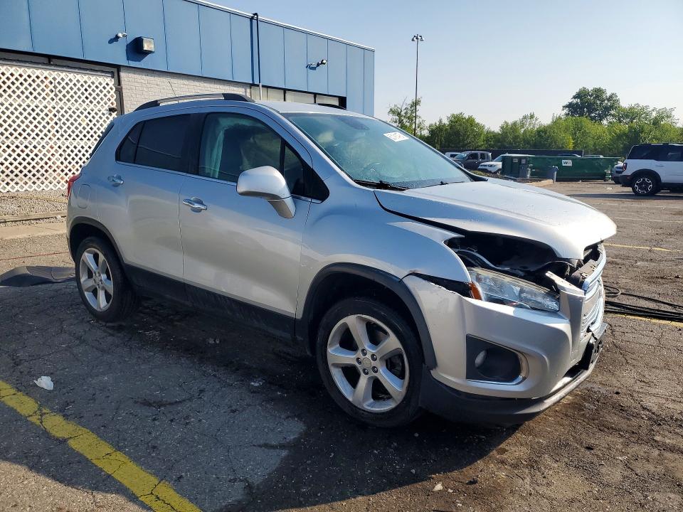 Photo 4 from auction – 2016 CHEVROLET TRAX with VIN 3GNCJRSB1GL161734