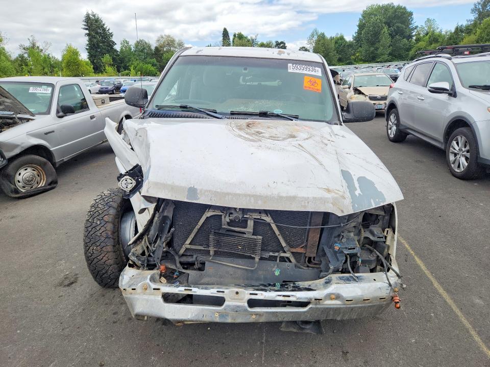 Photo 5 from auction – 2005 CHEVROLET SILVERADO with VIN 2GCEK19B051298135