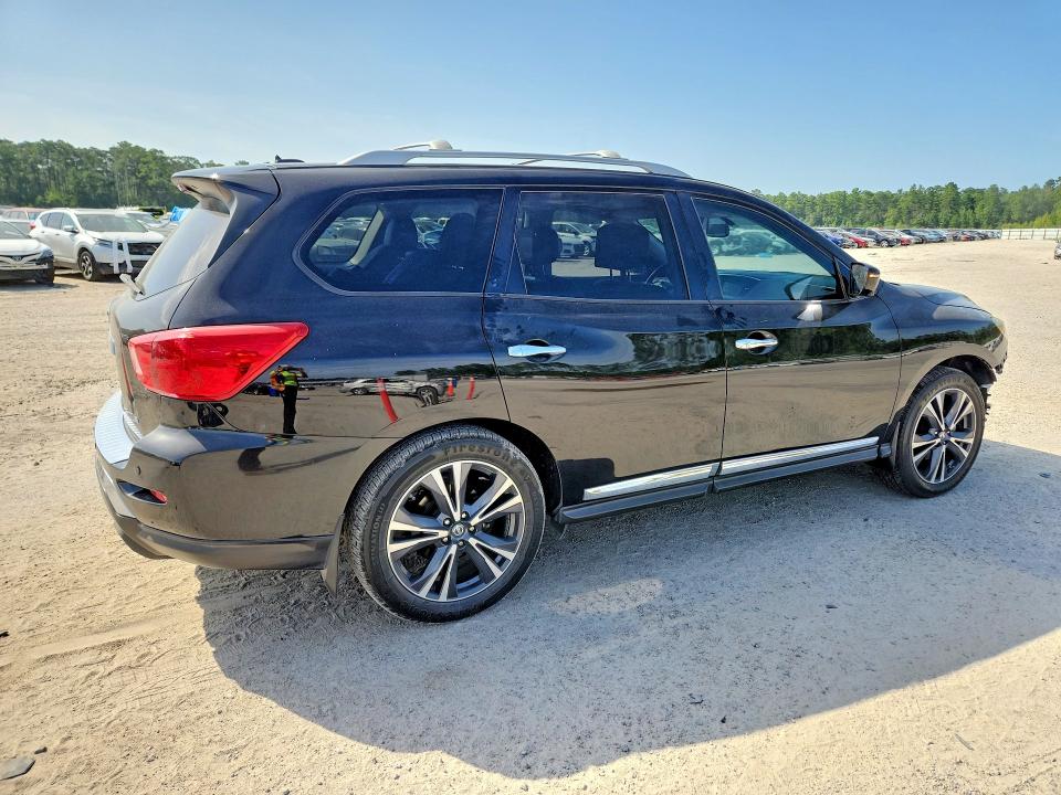 Photo 3 from auction – 2017 NISSAN PATHFINDER with VIN 5N1DR2MN5HC638226