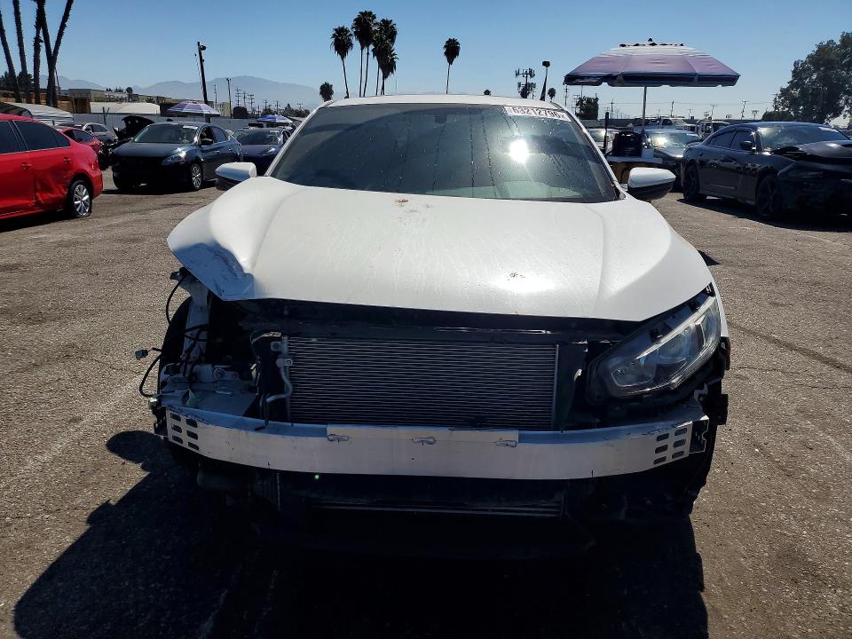 Photo 5 from auction – 2017 HONDA CIVIC with VIN 2HGFC3A56HH754932