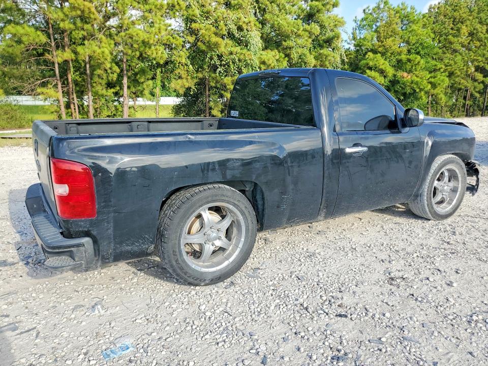 Photo 3 from auction – 2008 CHEVROLET SILVERADO with VIN 1GCEC14X18Z170580