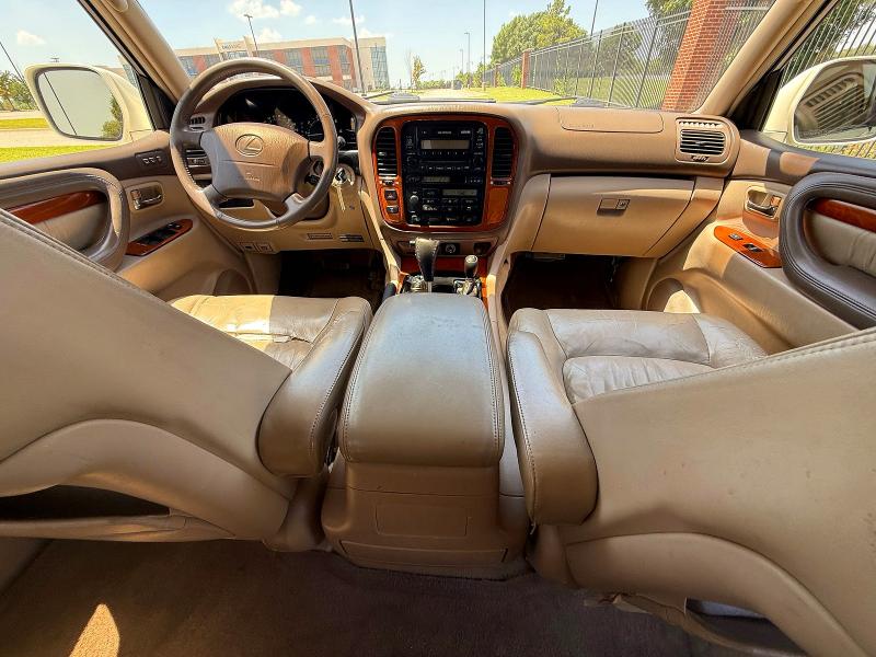 Photo 9 from auction – 1998 LEXUS LX with VIN JT6HT00W9W0023792