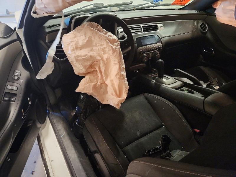 Photo 8 from auction – 2014 CHEVROLET CAMARO with VIN 2G1FA1E33E9161416