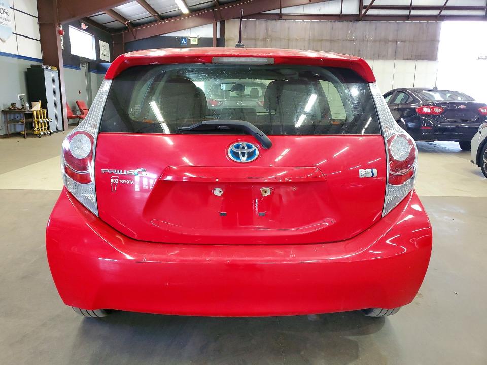 Photo 6 from auction – 2014 TOYOTA PRIUS C with VIN JTDKDTB37E1569600
