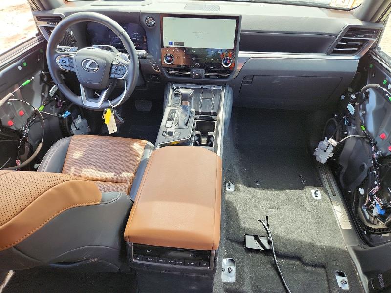 Photo 8 from auction – 2024 LEXUS GX 550 with VIN JTJTBCDX5R5033671