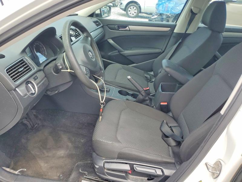 Photo 7 from auction – 2015 VOLKSWAGEN PASSAT with VIN 1VWAS7A31FC030628