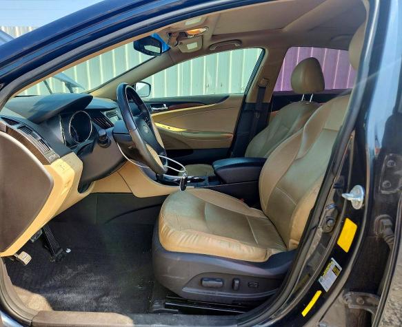 Photo 7 from auction – 2013 HYUNDAI SONATA with VIN 5NPEC4AC6DH572812