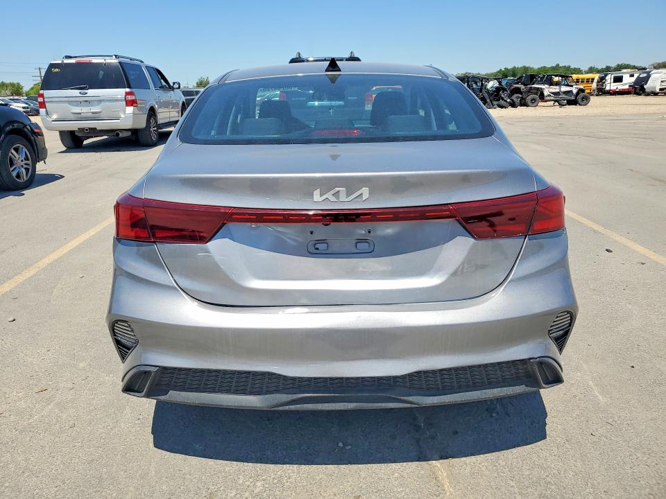 Photo 6 from auction – 2023 KIA FORTE with VIN 3KPF24AD2PE566367