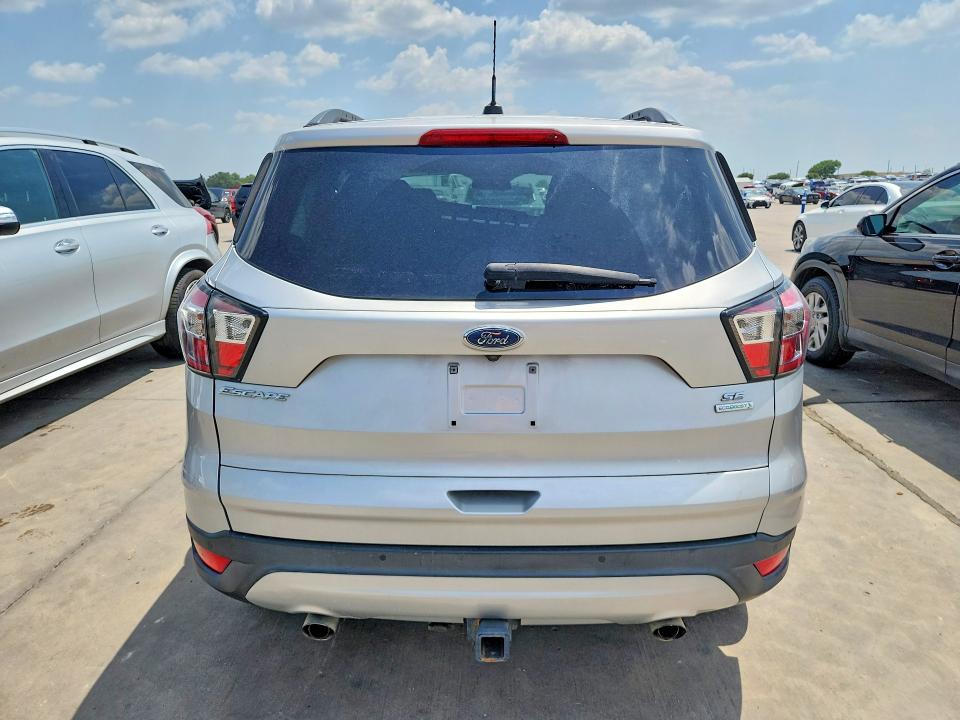 Photo 6 from auction – 2017 FORD ESCAPE with VIN 1FMCU0G92HUE74246