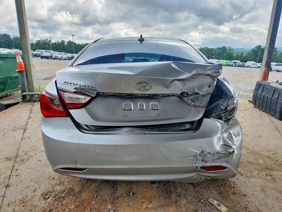 Photo 6 from auction – 2012 HYUNDAI SONATA with VIN 5NPEB4AC9CH377028