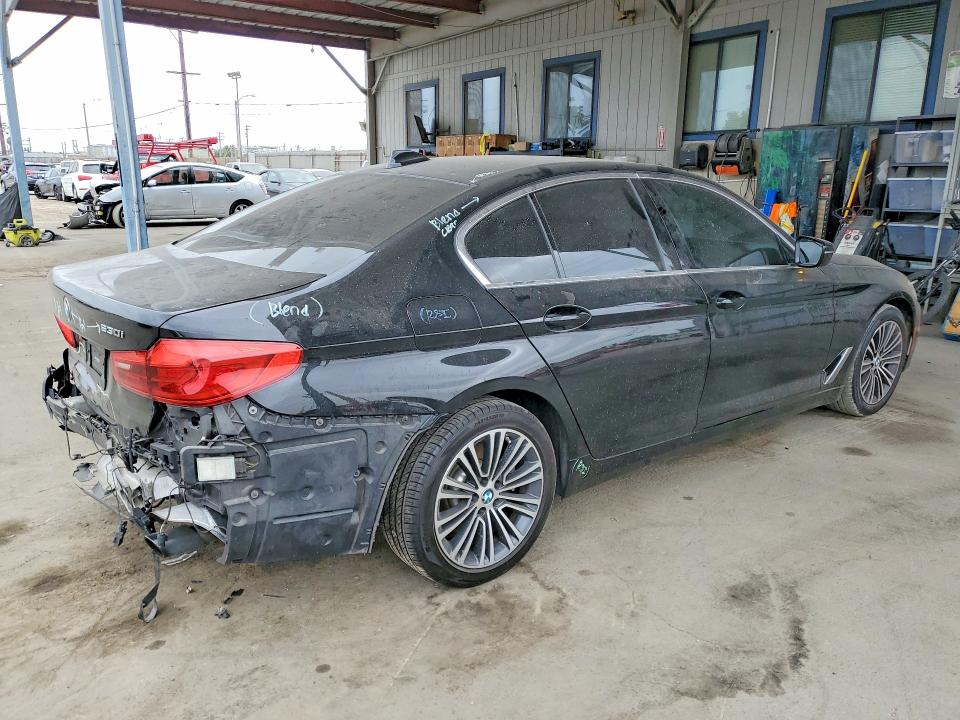 Photo 3 from auction – 2019 BMW 530 with VIN WBAJA5C53KWW11644