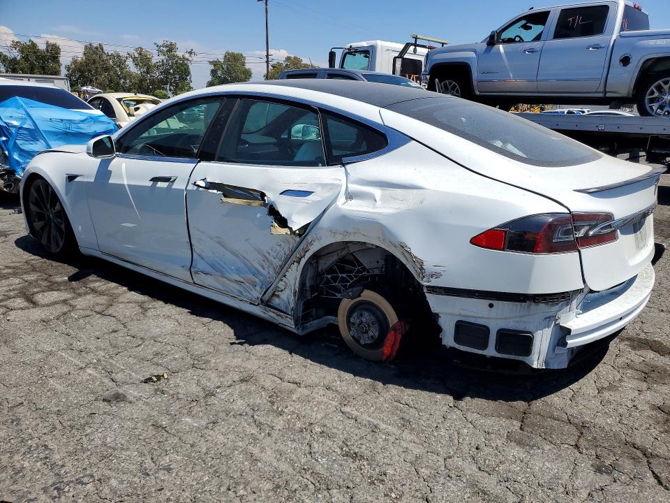 Photo 2 from auction – 2019 TESLA MODEL S with VIN 5YJSA1E41KF339829