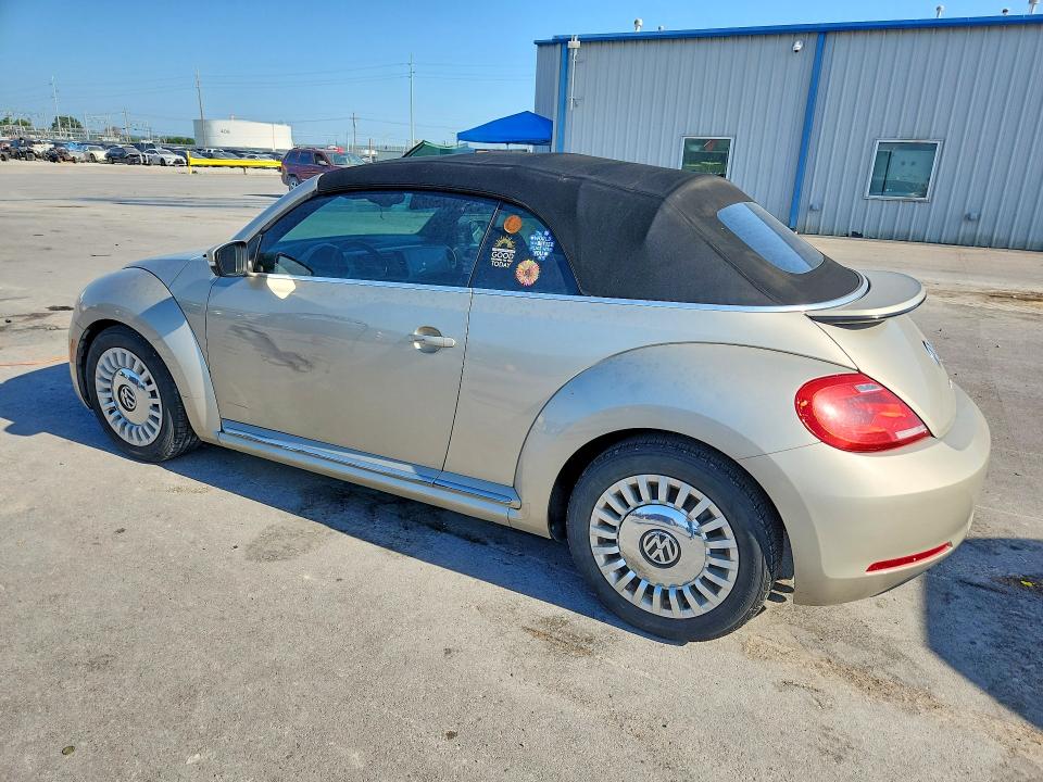 Photo 2 from auction – 2016 VOLKSWAGEN BEETLE with VIN 3VW507AT6GM809076