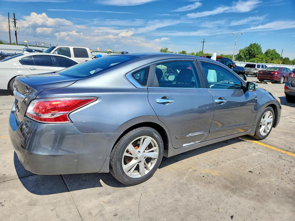 Photo 3 from auction – 2015 NISSAN ALTIMA with VIN 1N4AL3AP2FC139567