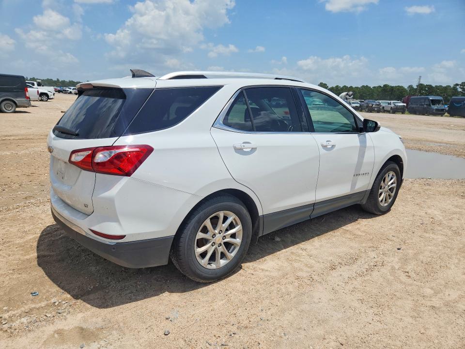 Photo 3 from auction – 2018 CHEVROLET EQUINOX with VIN 2GNAXJEV1J6262460