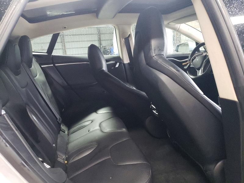 Photo 10 from auction – 2015 TESLA MODEL S with VIN 5YJSA1H24FFP79091