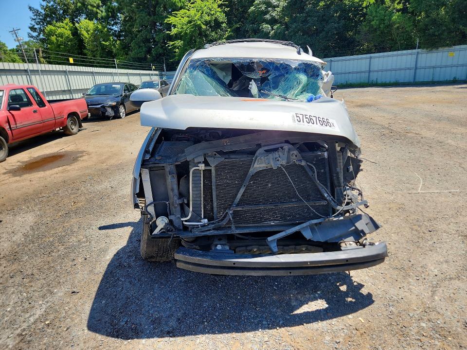 Photo 5 from auction – 2013 CHEVROLET TAHOE with VIN 1GNSCBE01DR299012