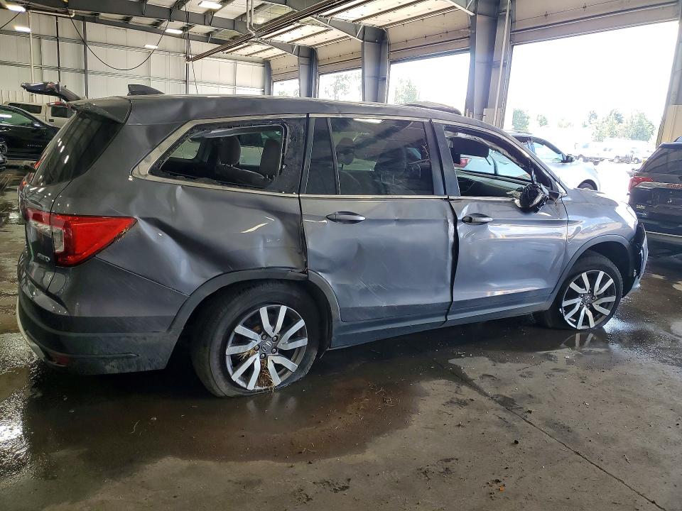 Photo 3 from auction – 2021 HONDA PILOT with VIN 5FNYF6H33MB060817