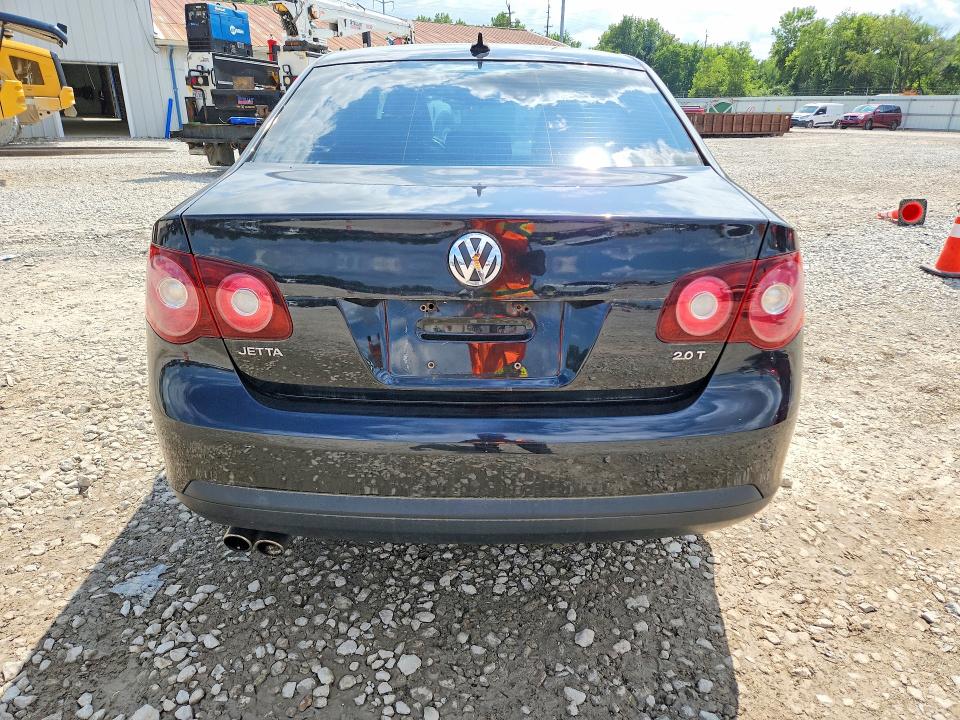 Photo 6 from auction – 2010 VOLKSWAGEN JETTA with VIN 3VWRA7AJ6AM025274