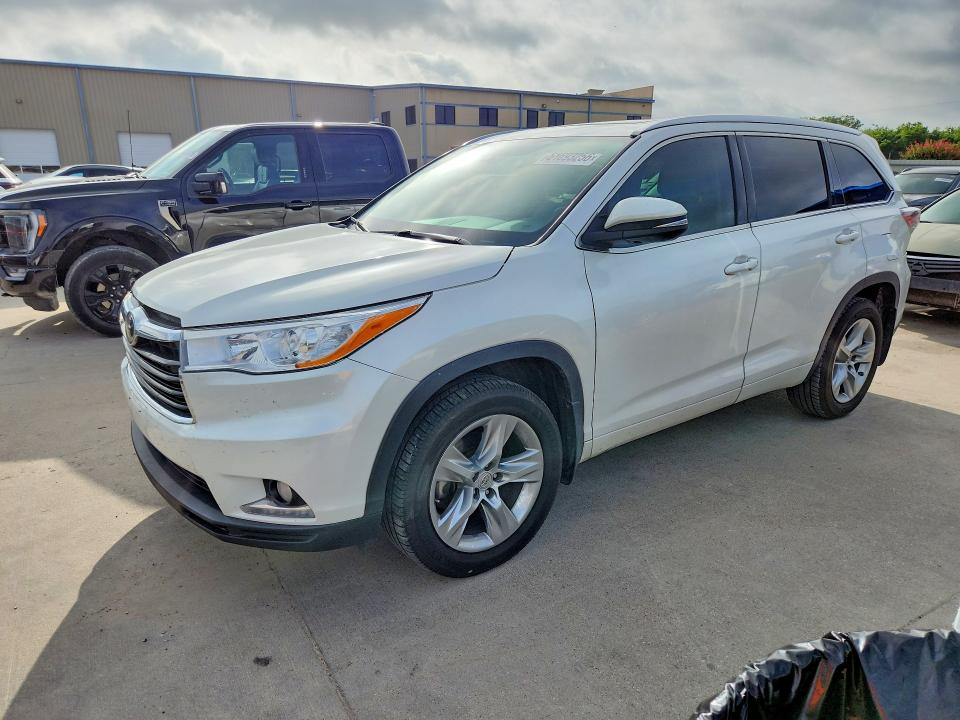 TOYOTA HIGHLANDER 2015 with VIN 5TDDKRFH0FS178607 - Photo from auction