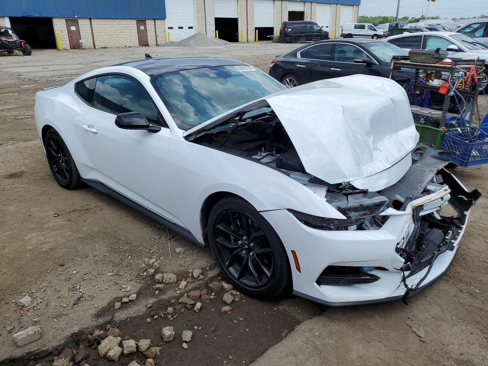 Photo 4 from auction – 2025 FORD MUSTANG with VIN 1FA6P8TH4S5105190