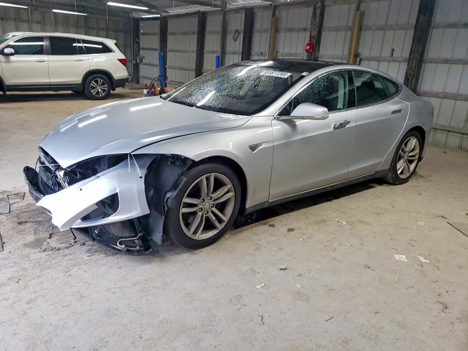 2015 TESLA MODEL S - Търг №61877266
