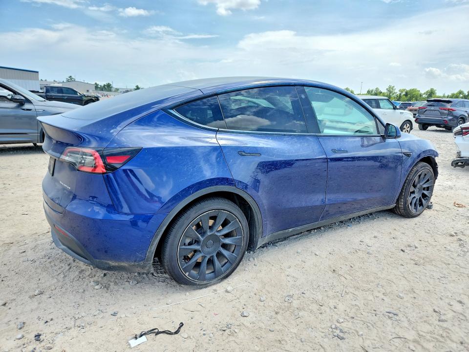Photo 3 from auction – 2021 TESLA MODEL Y with VIN 5YJYGAEE8MF187648