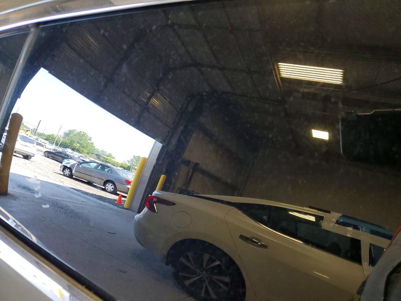 Photo 10 from auction – 2014 TESLA MODEL S with VIN 5YJSA1S17EFP56290
