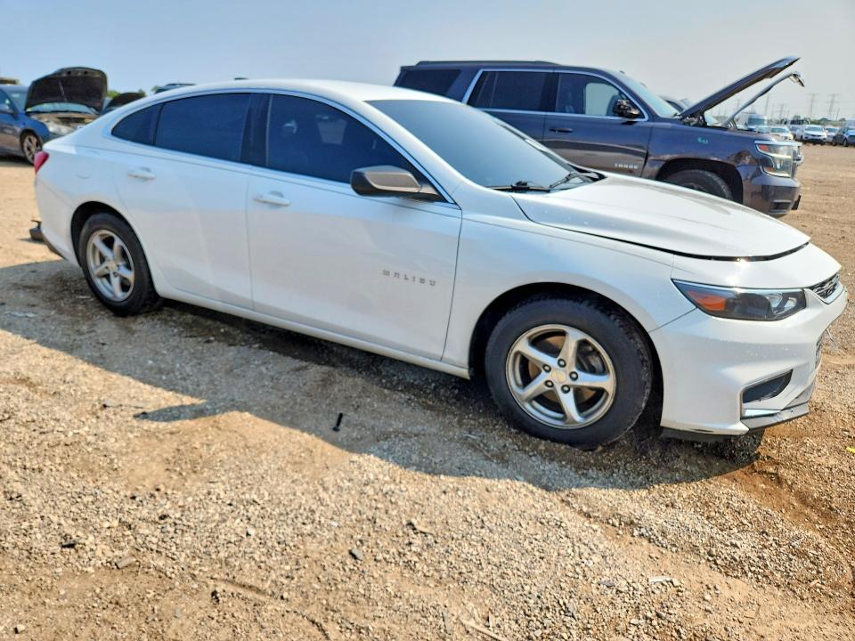 Photo 4 from auction – 2016 CHEVROLET MALIBU with VIN 1G1ZB5ST3GF341608