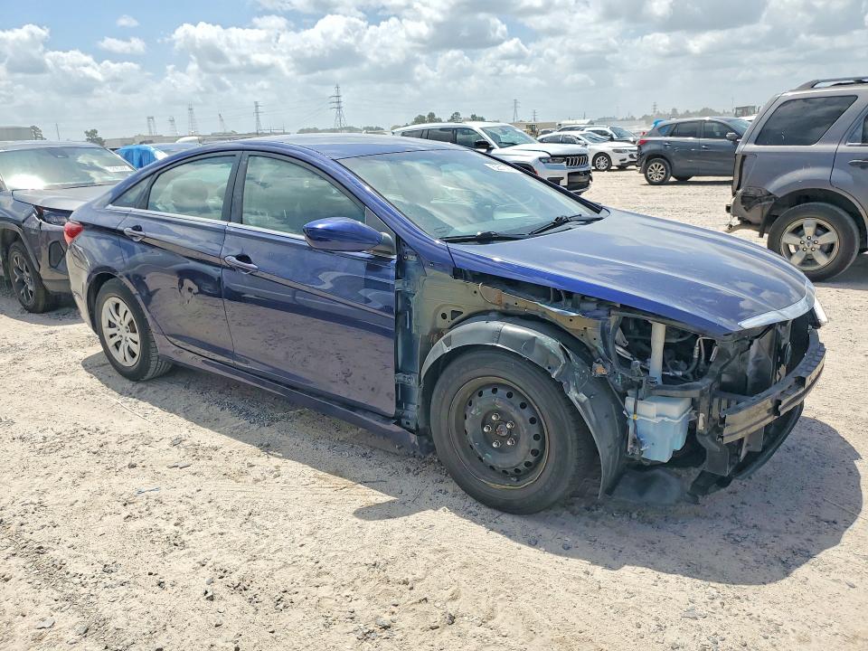 Photo 4 from auction – 2011 HYUNDAI SONATA with VIN 5NPEB4AC1BH072976