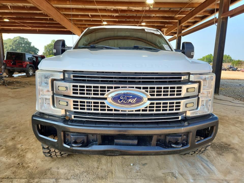 Photo 5 from auction – 2019 FORD F250 with VIN 1FT7W2B63KED40971