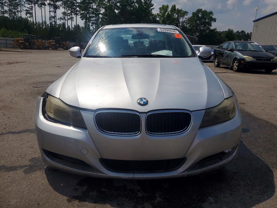 Photo 5 from auction – 2011 BMW 328 with VIN WBAPH7G51BNM56030