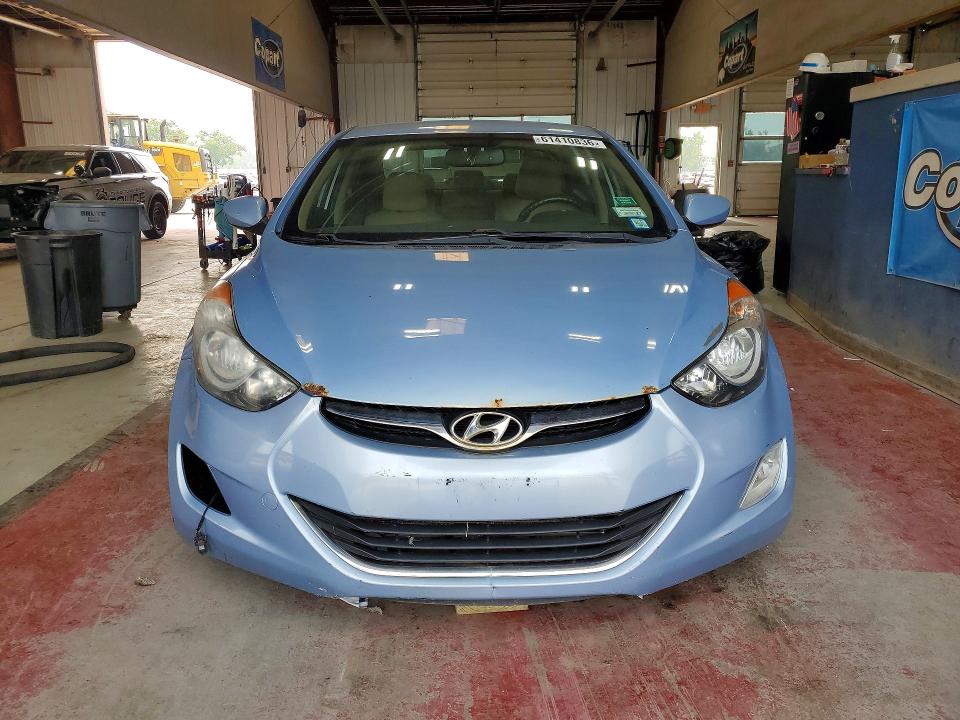 Photo 5 from auction – 2012 HYUNDAI ELANTRA with VIN KMHDH4AE5CU293902