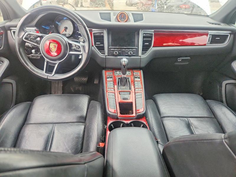 Photo 8 from auction – 2016 PORSCHE MACAN with VIN WP1AB2A50GLB40643
