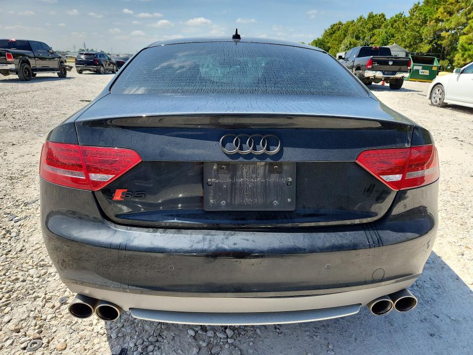 Photo 6 from auction – 2011 AUDI S5 with VIN WAUCVAFRXBA035830