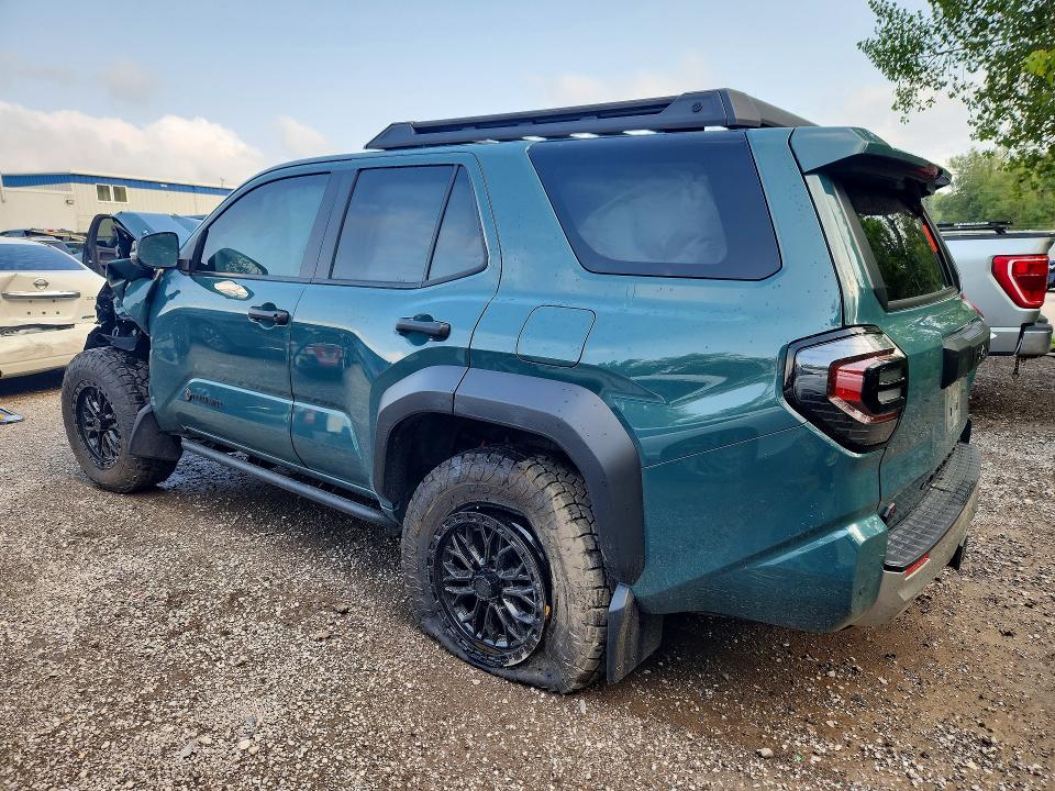 Zdjęcie 2 z aukcji – 2025 TOYOTA 4RUNNER z VIN JTEVB5BR0S5004429