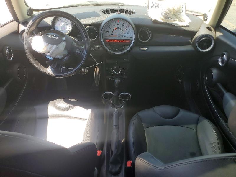 Photo 8 from auction – 2011 MINI COOPER with VIN WMWSV3C53BTY12832