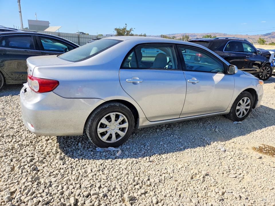 Photo 3 from auction – 2011 TOYOTA COROLLA with VIN 2T1BU4EE5BC613460