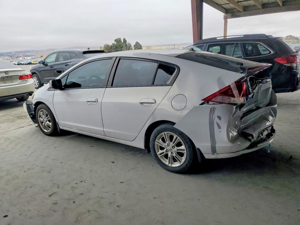 Photo 2 from auction – 2010 HONDA INSIGHT with VIN JHMZE2H72AS007073