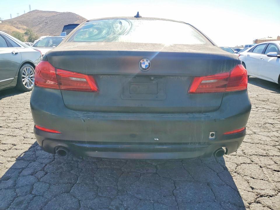 Photo 6 from auction – 2020 BMW 530E with VIN WBAJA9C07LB399822