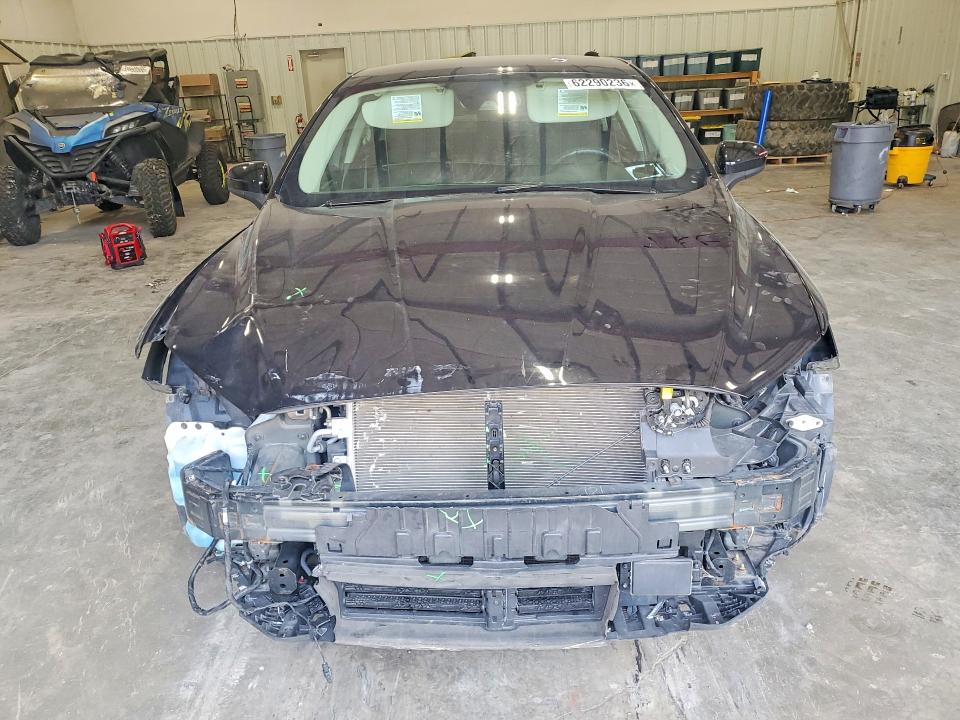 Photo 5 from auction – 2019 FORD FUSION with VIN 3FA6P0HD4KR287168