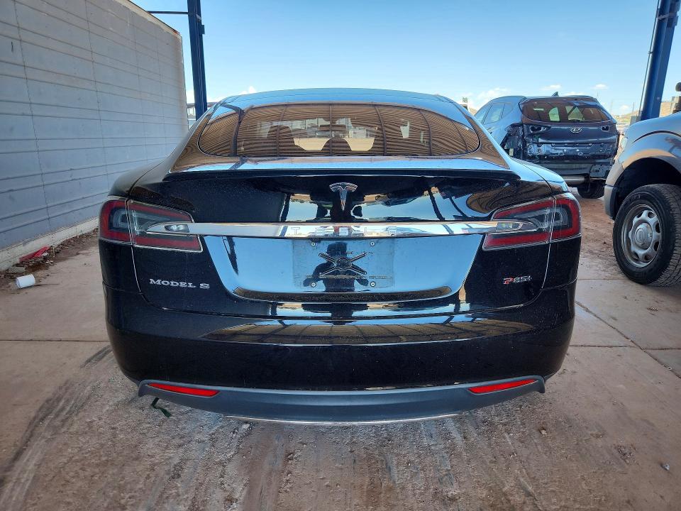 Photo 6 from auction – 2013 TESLA MODEL S with VIN 5YJSA1DP0DFP15418
