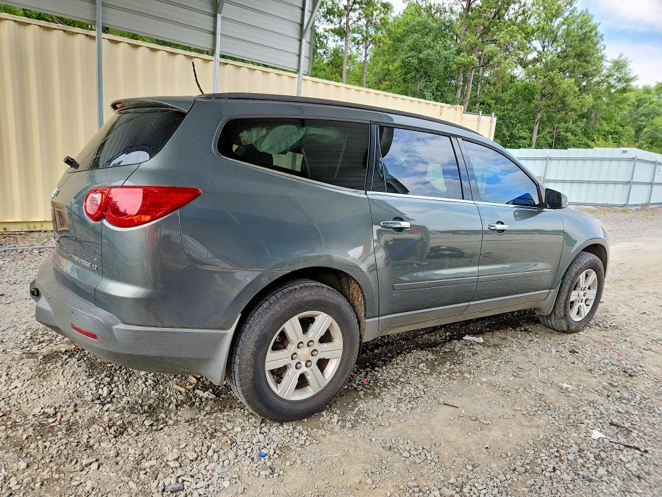 Photo 3 from auction – 2011 CHEVROLET TRAVERSE with VIN 1GNKRGED3BJ145766