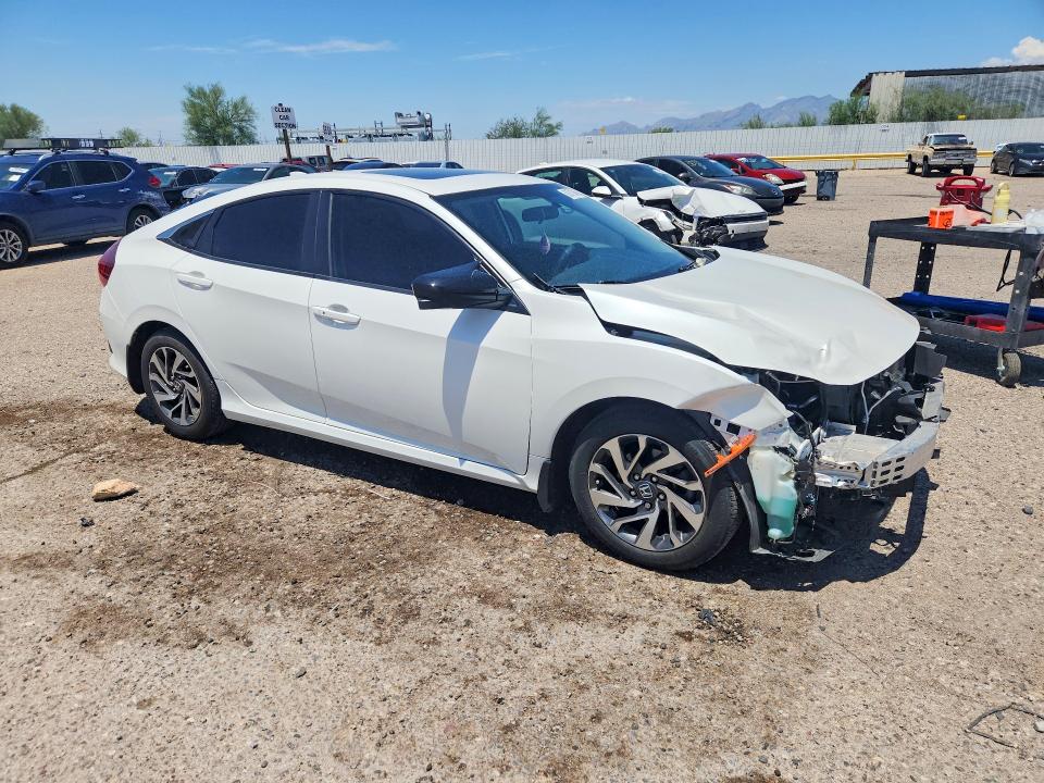 Photo 4 from auction – 2018 HONDA CIVIC with VIN 19XFC2F75JE206330