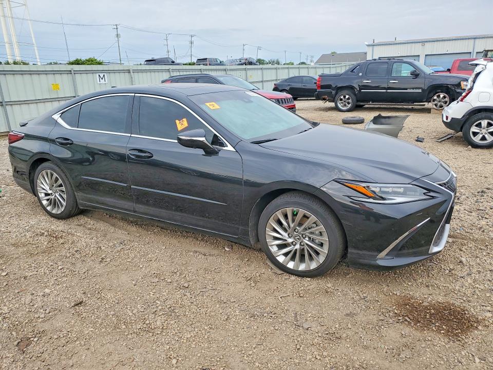 Photo 4 from auction – 2023 LEXUS ES 300H with VIN 58AFA1C10PU032813