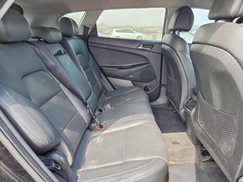 Photo 10 from auction – 2017 HYUNDAI TUCSON with VIN KM8J33A41HU419599