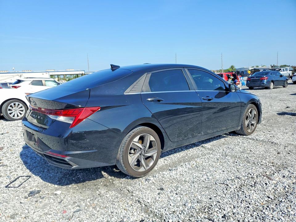 Photo 3 from auction – 2023 HYUNDAI ELANTRA with VIN 5NPLP4AG0PH088069