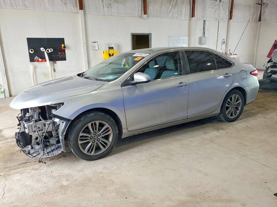 TOYOTA CAMRY 2016 z numerem VIN 4T1BF1FK9GU189767 - Zdjęcie z aukcji